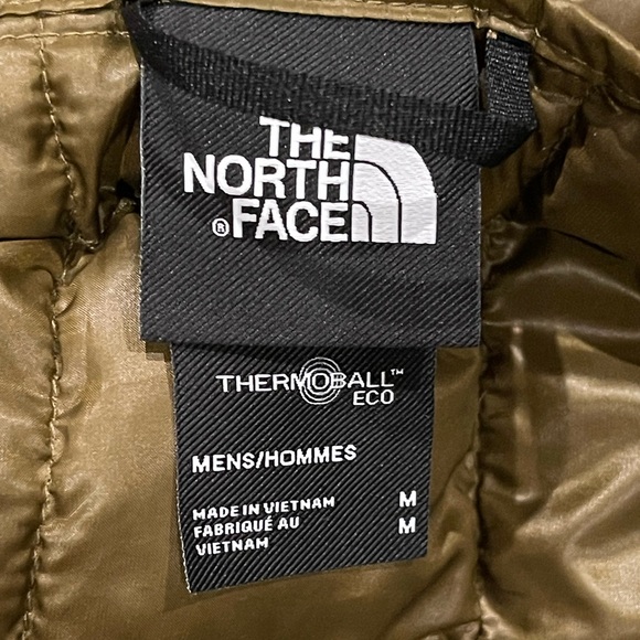 The North Face Thermoball 2.0 eco hoody Med. Slim fit, Military Olive - Picture 2 of 9
